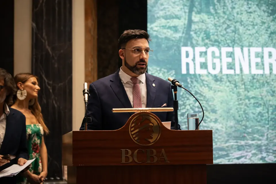 Ponencia durante un encuentro profesional en América Latina