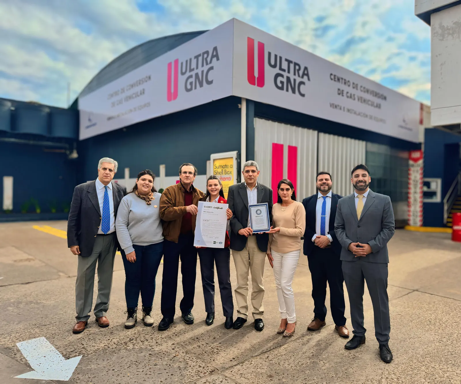 Entrega de certificado en una estación de GNC